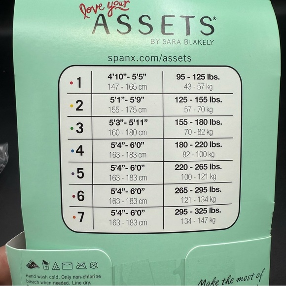 Assets by Spanx Black Shaping Tights Textured Wishbone Size 1 - Picture 4 of 4